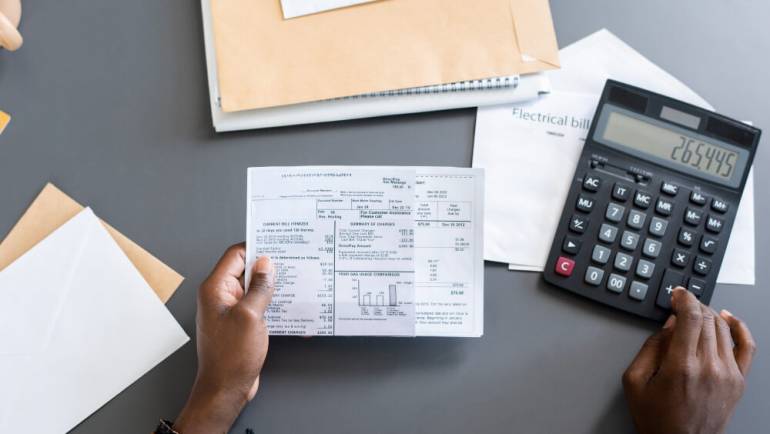 💼 Impuestos sin complicaciones: lo que todo joven emprendedor debe saber sobre el SRI