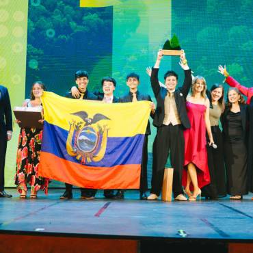 Talento ecuatoriano que cruza fronteras: cómo los proyectos sociales impulsan experiencias internacionales para jóvenes